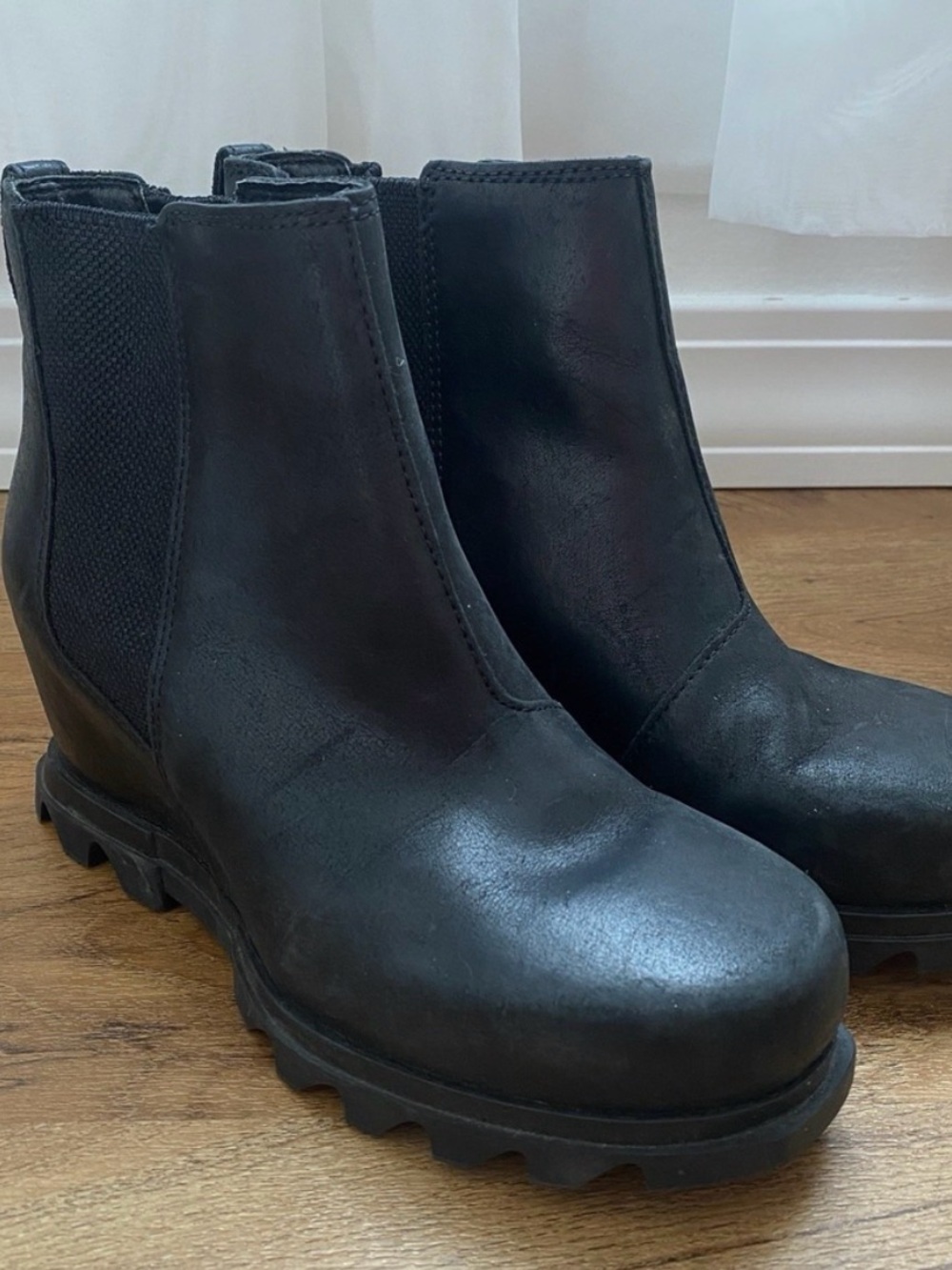 Sorel Joan of Arctic Wedge Chelsea III Women's Black Boots Size 7.5 NL4355-010